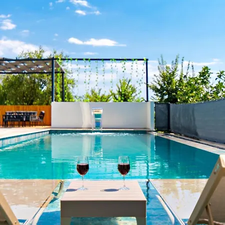 ヴィラ Uzumlu Village 2 Bedroom 3420 カルカン
