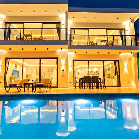 Uzumlu Village 2 Bedroom 3420 ヴィラ カルカン